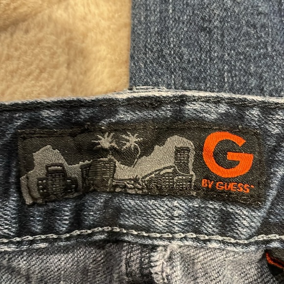 Guess Jeans with Bling - waist 27 - Picture 5 of 10